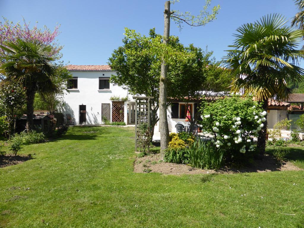 Bed and Breakfast Bedbreakfastbikespyrenees Loubieres Экстерьер фото